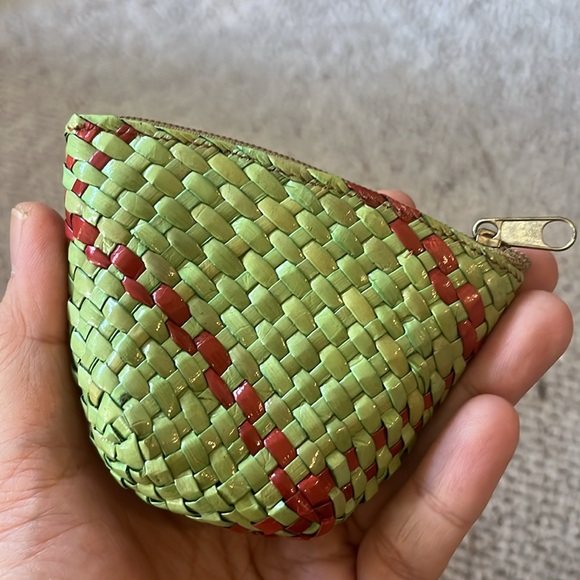 Boho Braided Leaf Coin Purse Woven Natural Palm Wallet Case Bag Kawaii Handmade - Picture 2 of 14